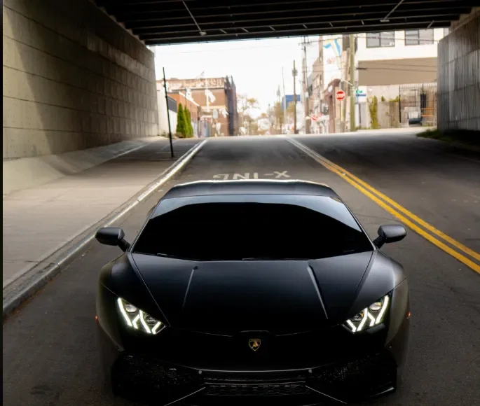 Matte Black Lamborghini Huracán Coupe rental NYC photo 3