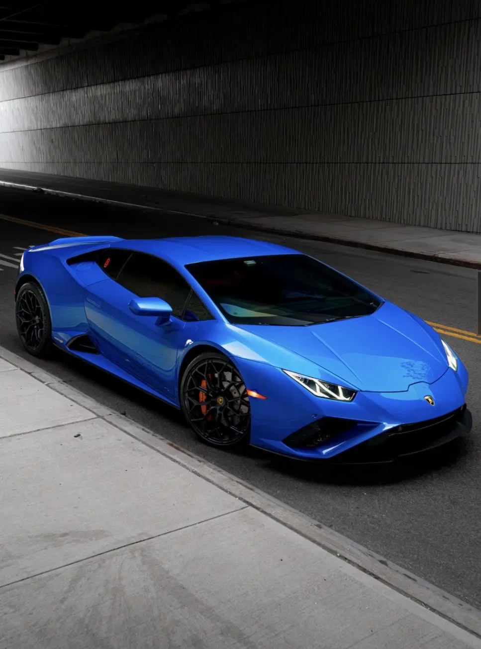 Lamborghini Huracán EVO Blue rental in New York City