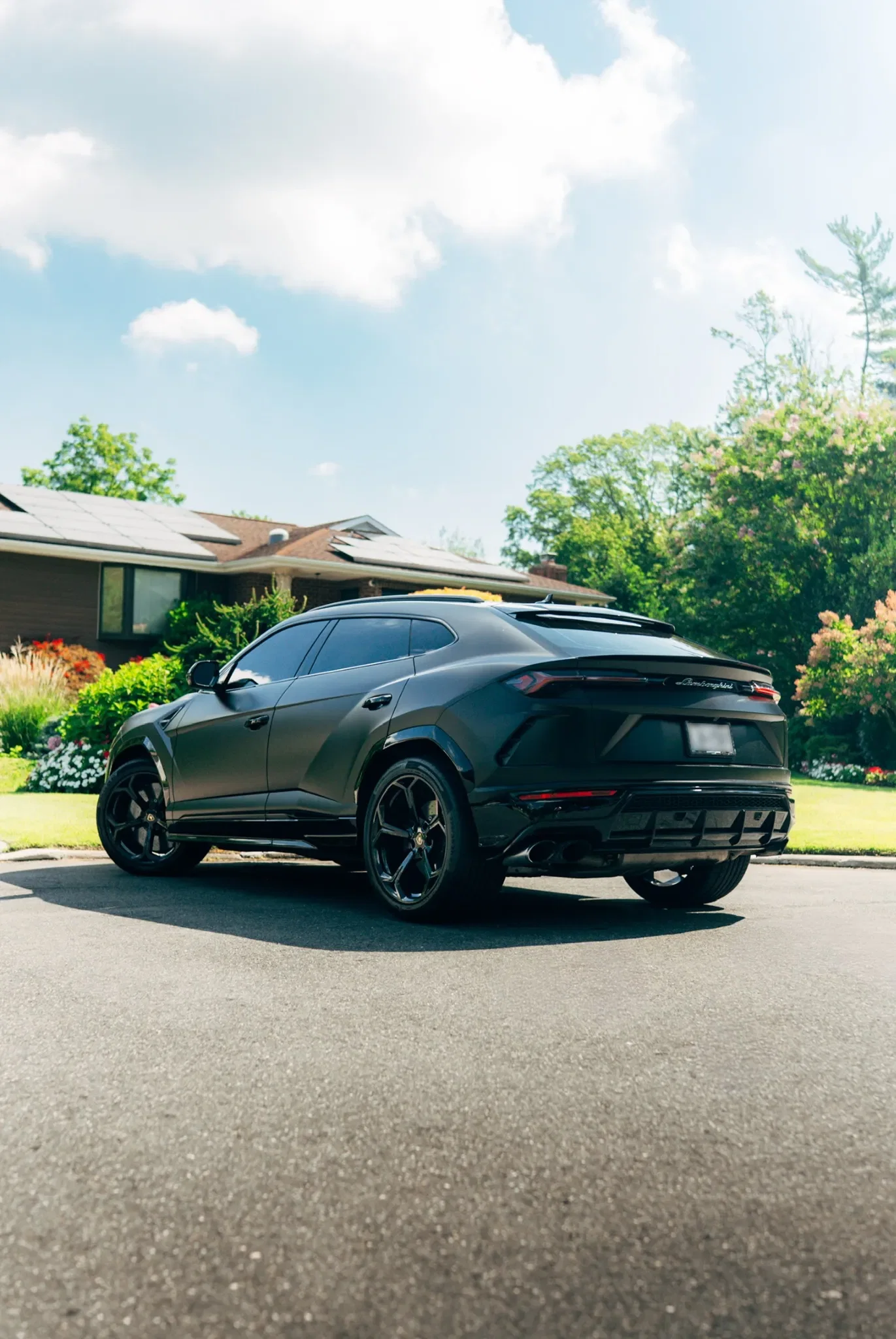 Matte Black Lamborghini Urus rental NYC photo 2