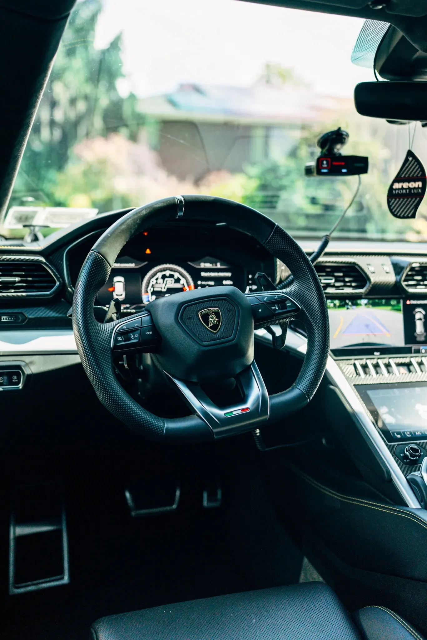 Matte Black Lamborghini Urus rental NYC photo 4